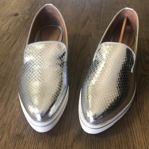 Franco sarto size 5 platform sneakers